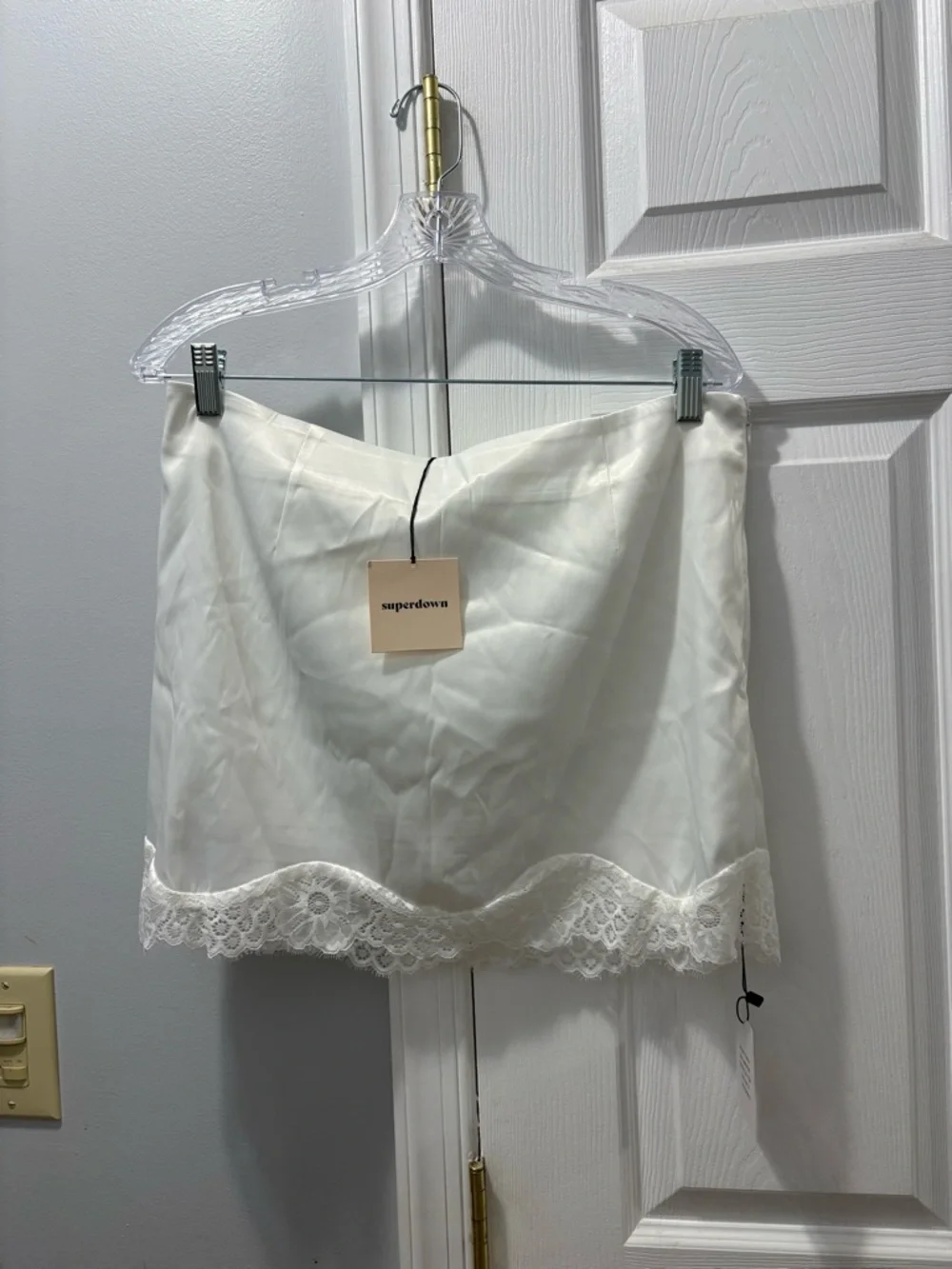 Superdown Revolve Petra Mini Skirt In White Size Large NWT